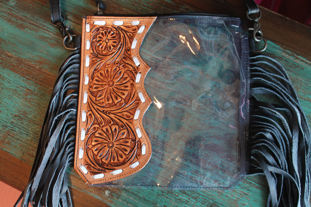 Medium Tooled Clear Crossbody’s