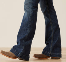 Load image into Gallery viewer, Ariat Perfect Rise Slim Trouser Arkansas Jean
