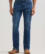 Load image into Gallery viewer, Wrangler Men&#39;s Bryce Jeans
