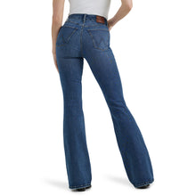 Load image into Gallery viewer, Wrangler West Women’s BESPOKE Flare Jeans
