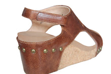 Load image into Gallery viewer, Saddle Stitch Wedge- Brown
