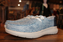 Load image into Gallery viewer, Men’s Hilo Washed Denim/Dark Denim Cruisers
