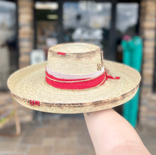 Load image into Gallery viewer, 🤠King of Diamonds Palm Hat
